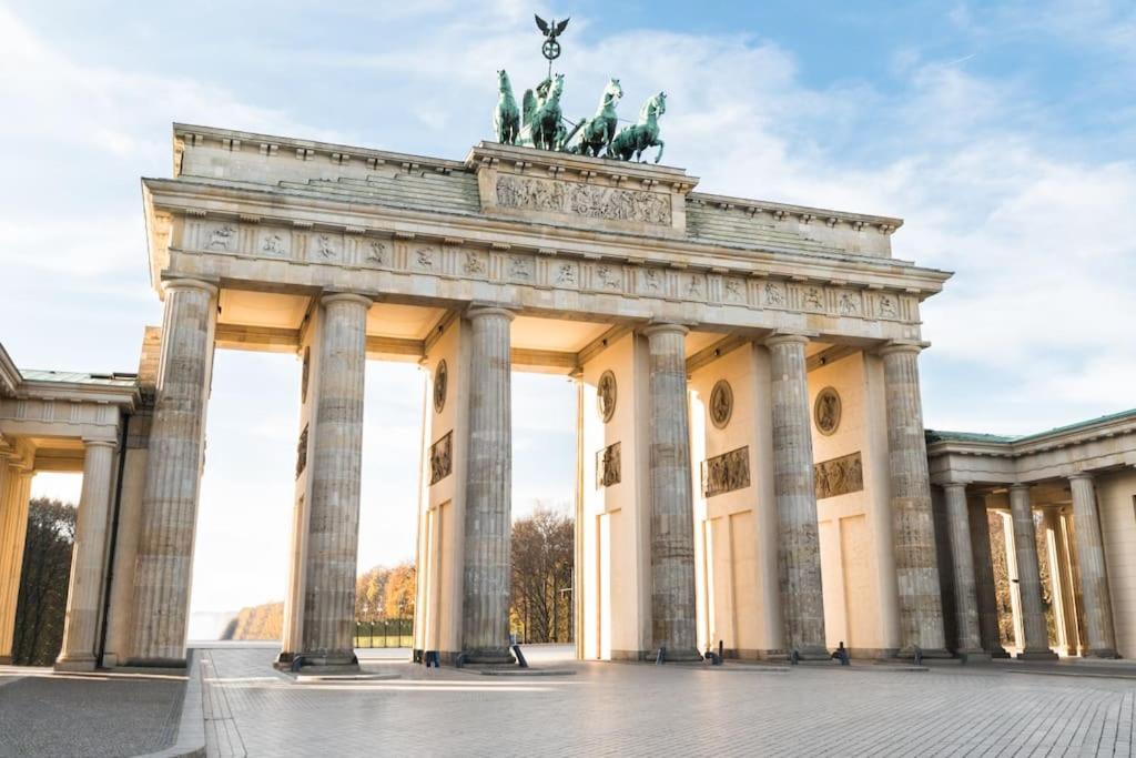 33 K Next To Alexanderplatz * Berlino