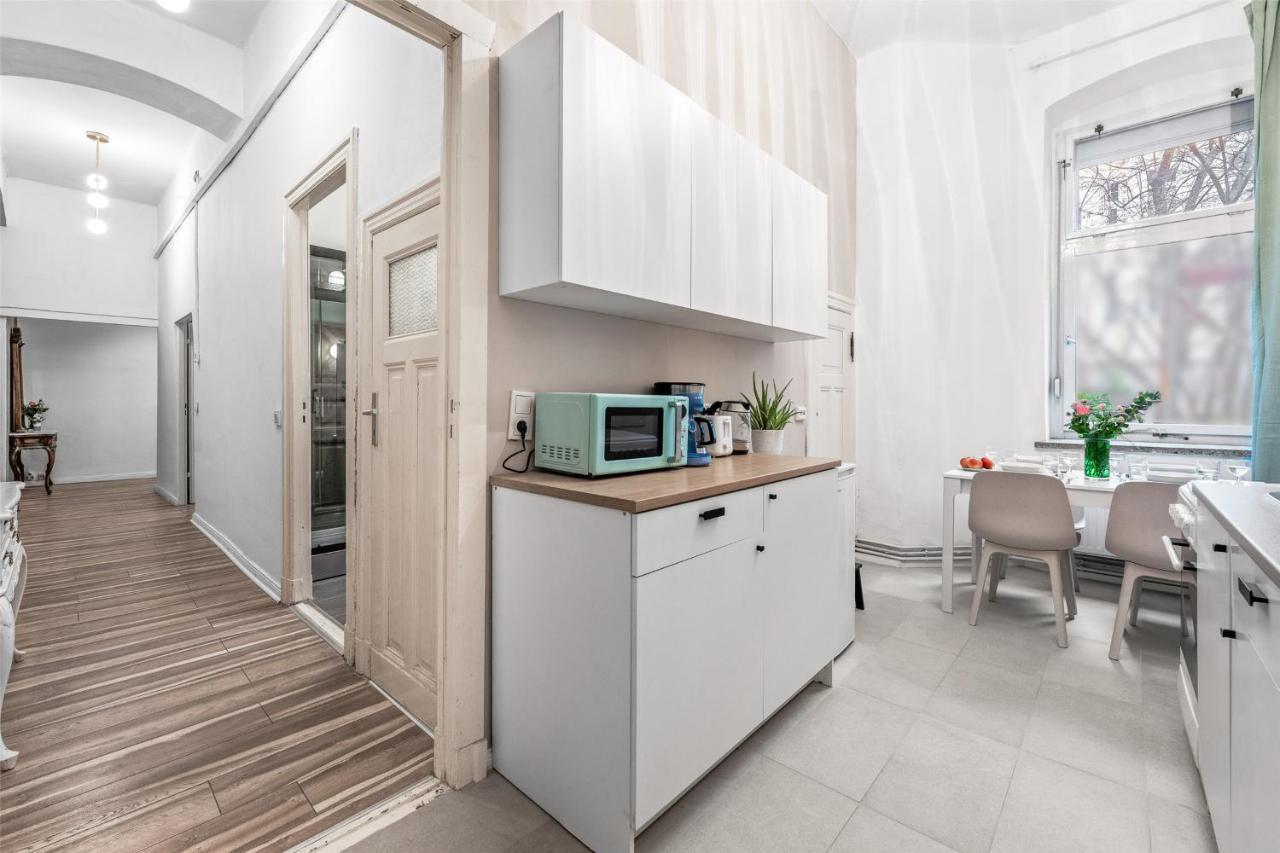 33 K Next To Alexanderplatz Apartamento